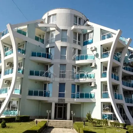 Апартамент Crows Nest *